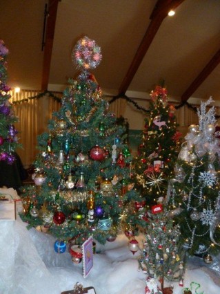 Gallery 4 - The 13th Annual Gualala Arts Center Festival of Trees