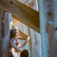 Lauralee Brown "Acoustic Folk/Pop with an Original Twist"